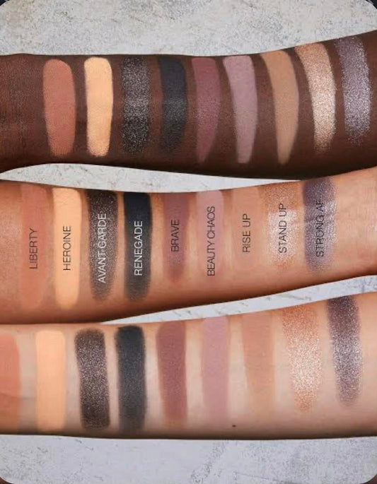 Pretty Grunge Huda Beauty - Palette de 18 ombres à paupières