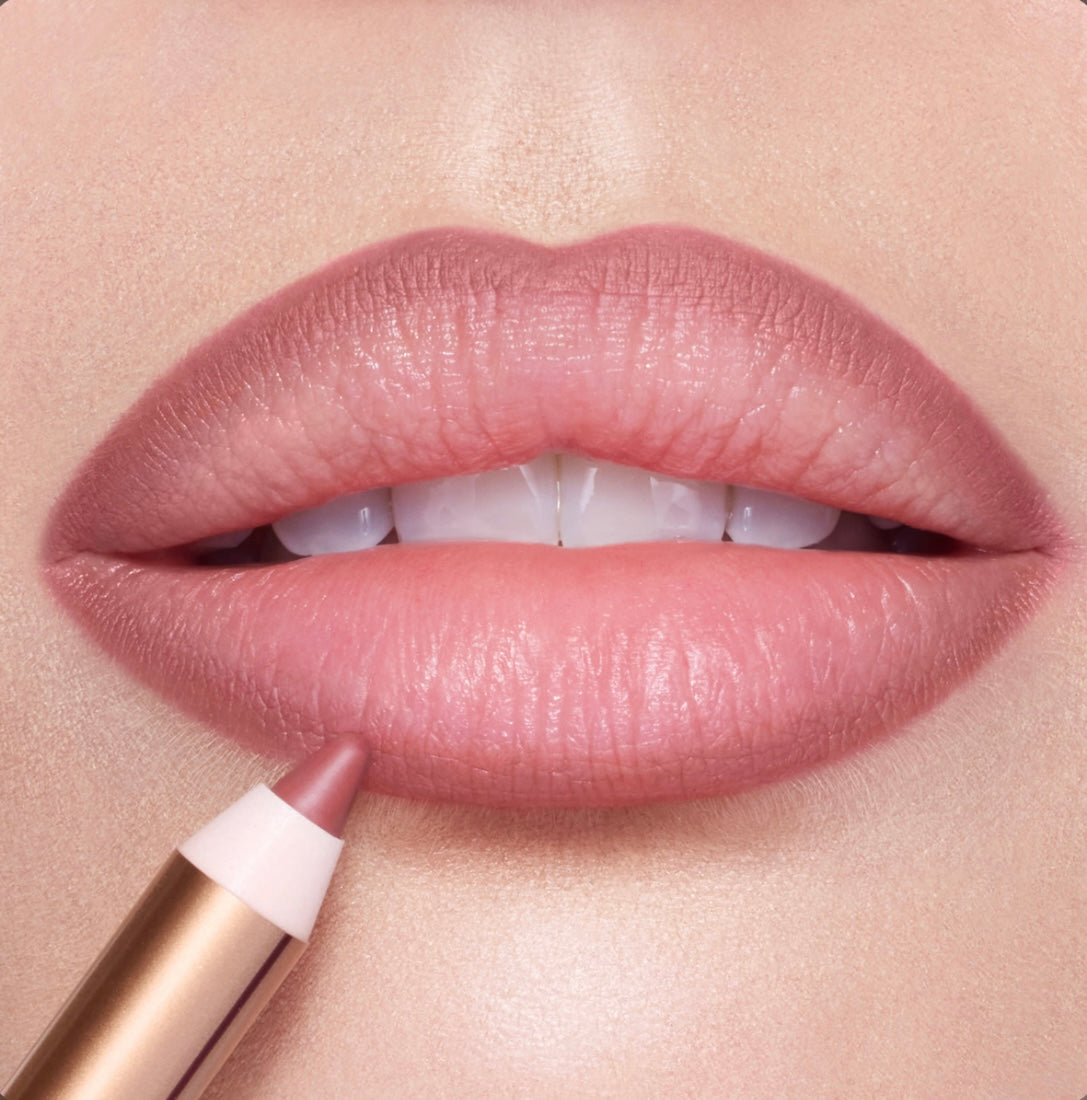 Lip Cheat  Charlotte Tilbury - Crayon à lèvres sans transfert